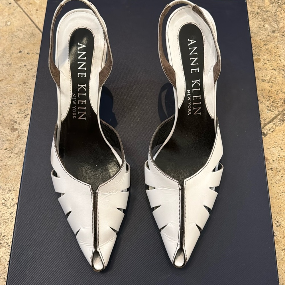 Anne Klein white leather shoes